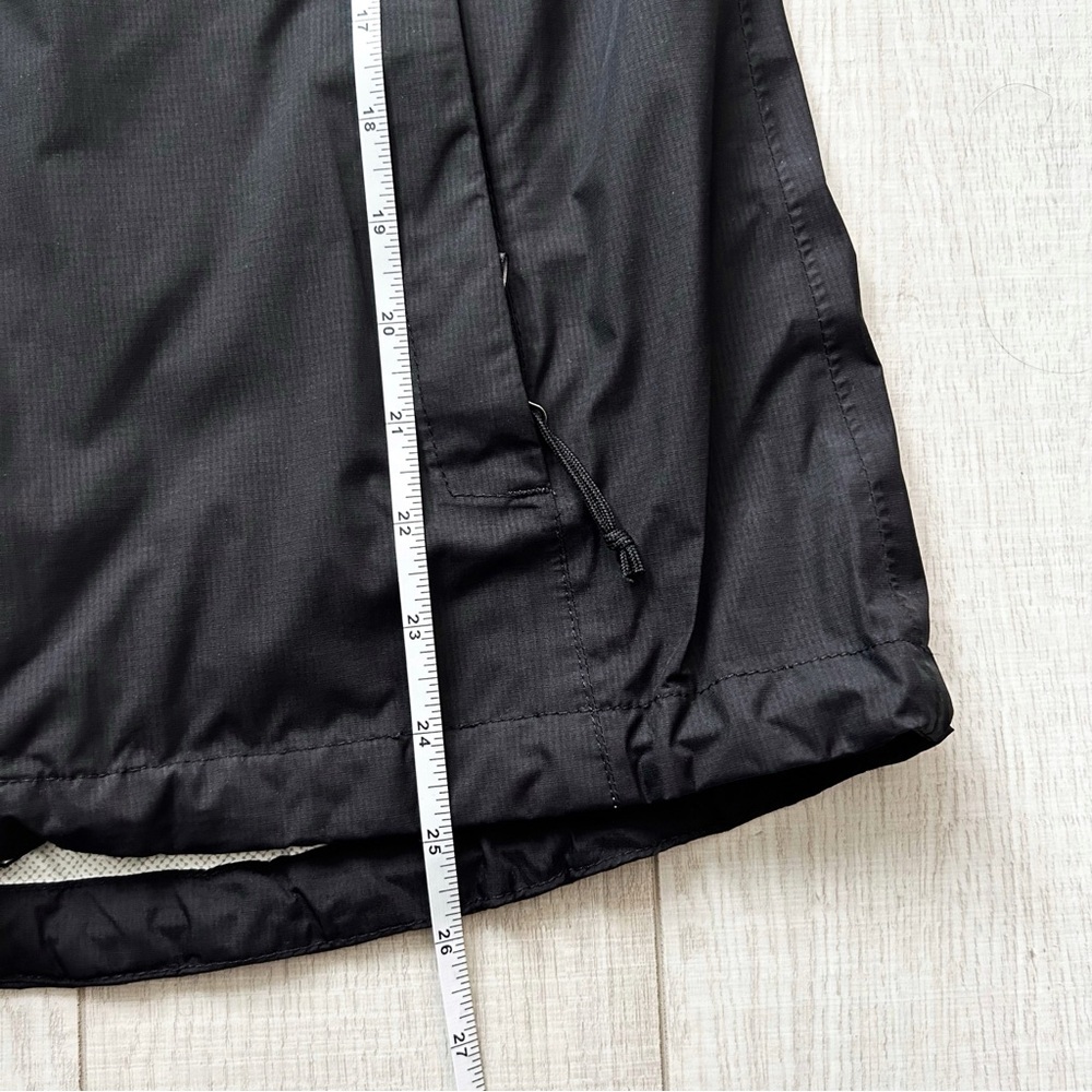 The North Face Venture II black dryvent rain jacket - Picture 8 of 14